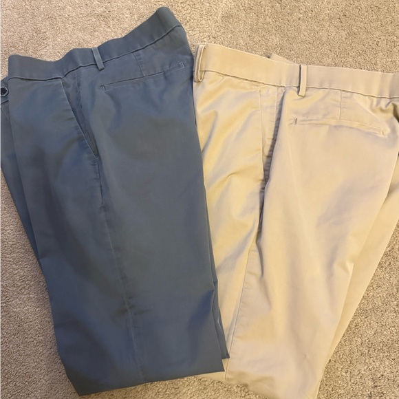 Banana Republic Men's Chinos in Grey and Khaki both pairs for one price - Picture 4 of 4